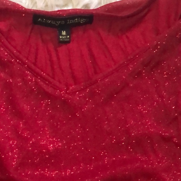 Red Blouse 🥀 - Picture 2 of 4